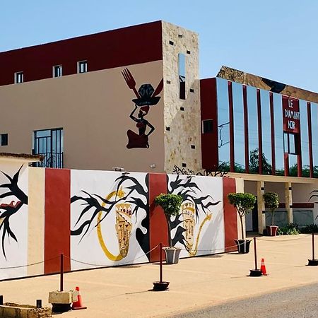 Le Diamant Noir Hotel Nguekokh Bagian luar foto