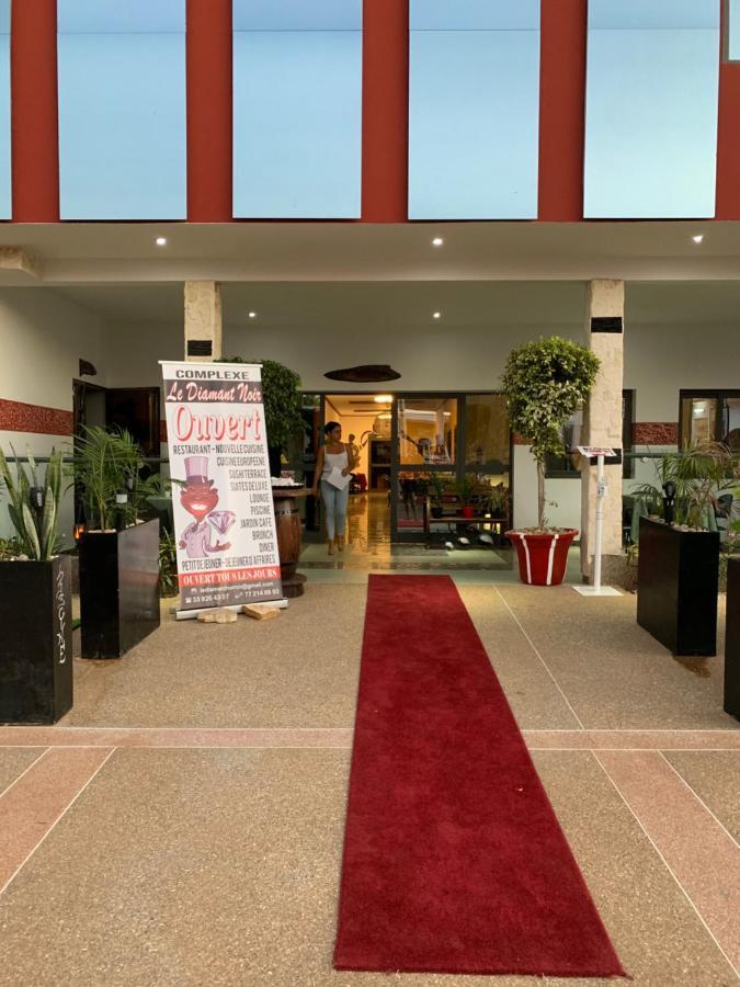 Le Diamant Noir Hotel Nguekokh Bagian luar foto