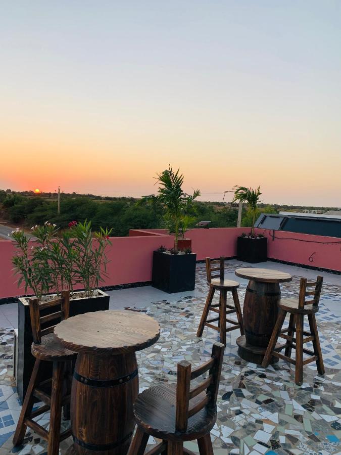 Le Diamant Noir Hotel Nguekokh Bagian luar foto