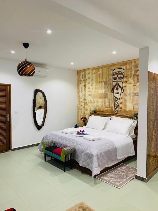 Le Diamant Noir Hotel Nguekokh Bagian luar foto
