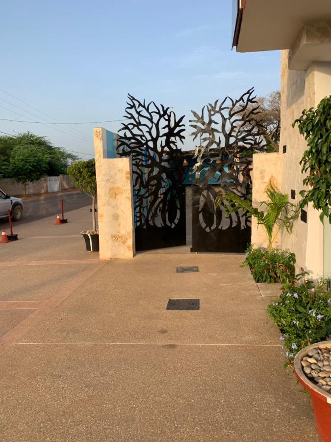 Le Diamant Noir Hotel Nguekokh Bagian luar foto
